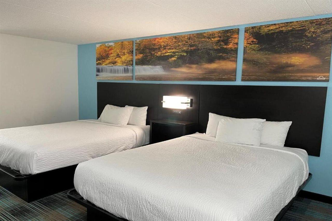 Days Inn By Wyndham Calhoun Ga I-75 And Us-41 Dış mekan fotoğraf