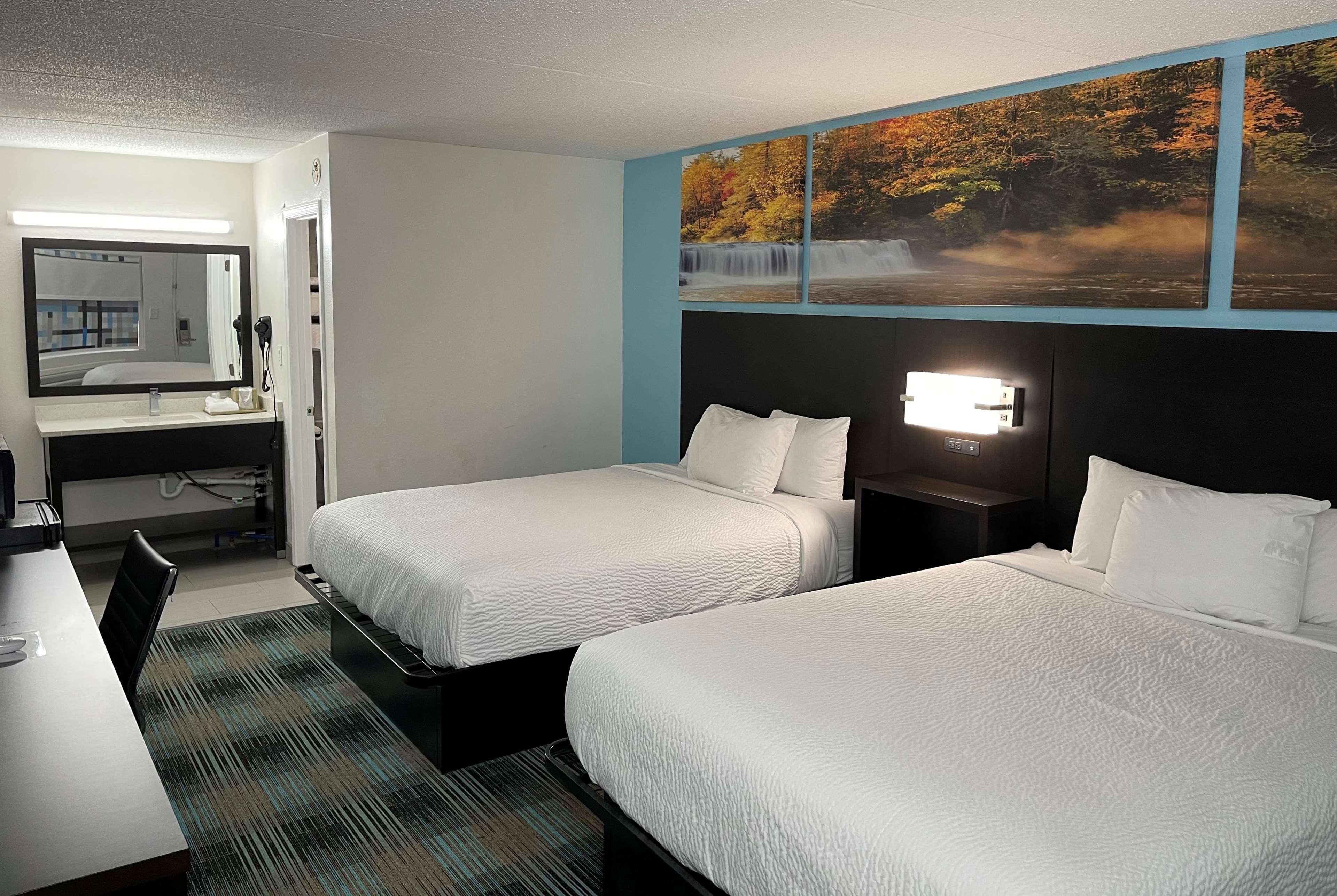Days Inn By Wyndham Calhoun Ga I-75 And Us-41 Dış mekan fotoğraf