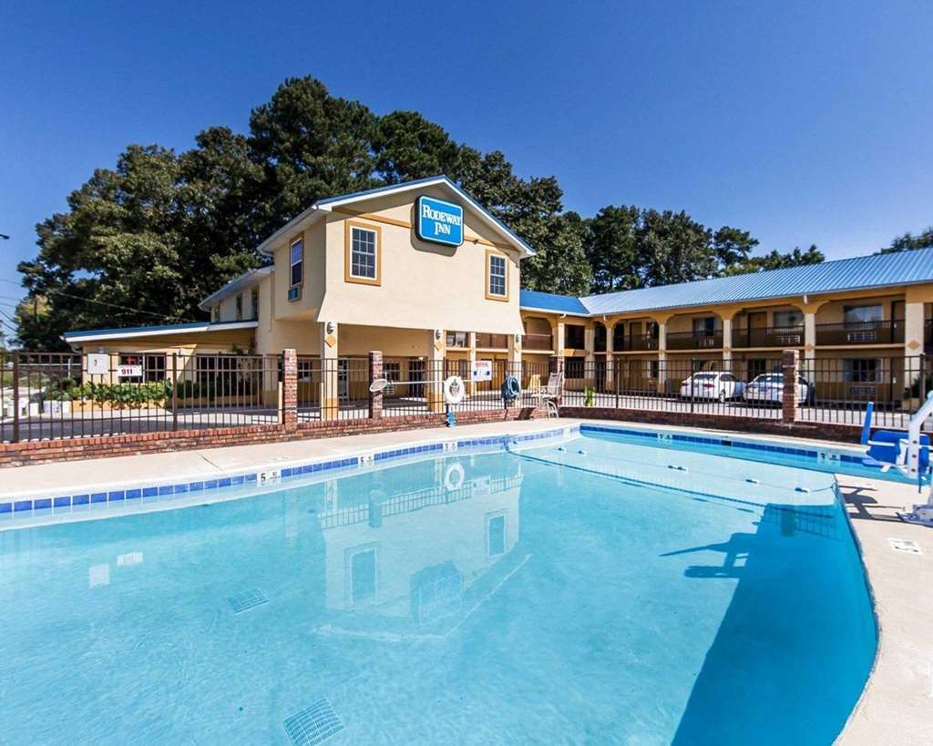 Days Inn By Wyndham Calhoun Ga I-75 And Us-41 Konforlar fotoğraf